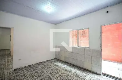 Casa para Aluguel - Parque Marabá, 1 Quarto,  40 m² - Taboão da Serra