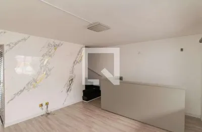 Casa com 2 quartos para alugar na Avenida Nova Cantareira, Tucuruvi, São Paulo