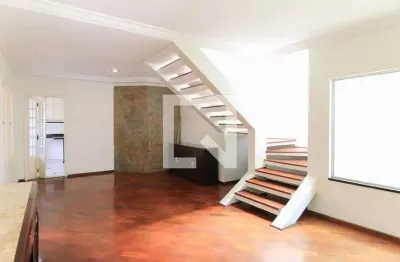 Casa para Aluguel - Jardim das Industrias, 3 Quartos,  300 m² - São José dos Campos