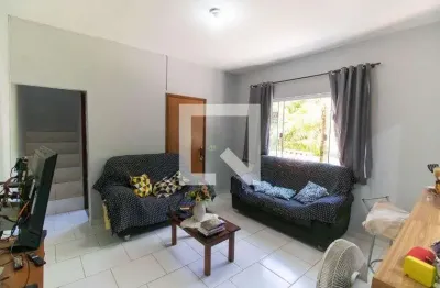 Casa com 3 quartos para alugar na Rua Felismina Cortez Pires, Serra Grande, Niterói