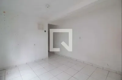 Casa com 1 quarto para alugar na Rua dos Estagiários, Mikail II, Guarulhos