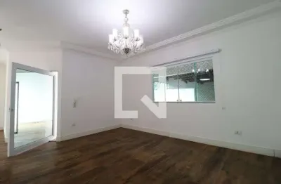 Casa para Aluguel - Vigilato Pereira, 3 Quartos,  190 m² - Uberlândia