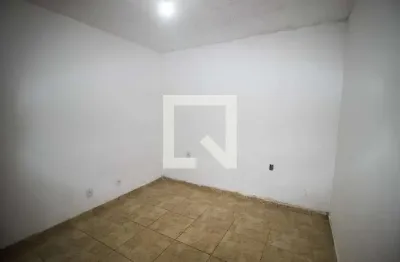 Casa para Aluguel - Jardim Luciana Maria, 1 Quarto,  29 m² - Sorocaba