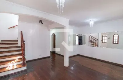 Casa com 3 quartos para alugar na Rua Alberto Cortez, Pestana, Osasco