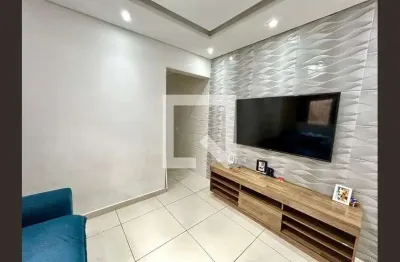 Casa com 2 quartos para alugar na Rua Fortuna de Minas, Mikail II, Guarulhos