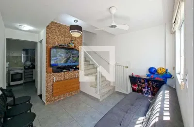 Casa / Sobrado em Condomínio para Aluguel - Maracanã, 2 Quartos,  70 m² - Praia Grande