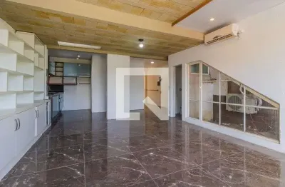 Casa para Aluguel - Vila Assunção , 1 Quarto,  120 m² - Porto Alegre