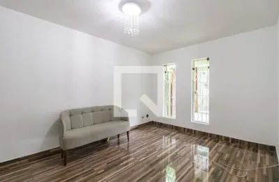 Casa com 4 quartos para alugar na Rua Mar Morto, Centro, Barueri