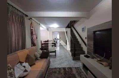 Casa com 3 quartos para alugar na Rua Silvestre de Miranda, Sapopemba, São Paulo