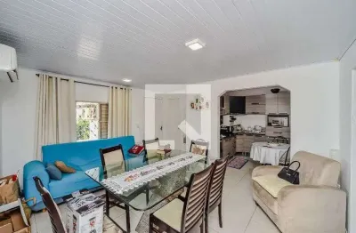 Casa para Aluguel - Jardim Itu-Sabará, 2 Quartos,  86 m² - Porto Alegre