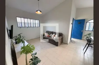 Casa com 3 quartos para alugar na Avenida Antônio Borges, Centro, Belford Roxo