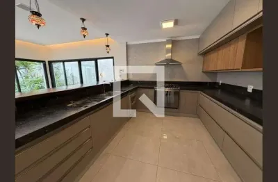 Casa para Aluguel - Jardim das Acacias, 4 Quartos,  220 m² - Uberlândia