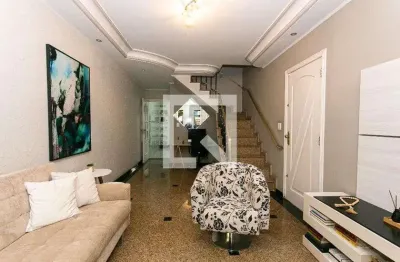 Casa com 3 quartos para alugar na Rua Antúrios, Vila Carrão, São Paulo