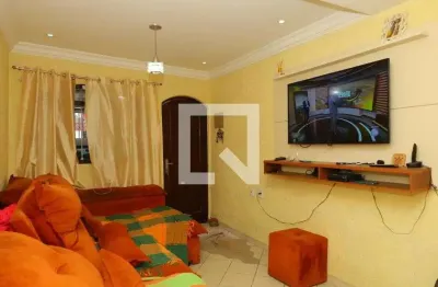 Casa com 4 quartos para alugar na Rua Luiz Antônio Gonçalves, Itaquera, São Paulo