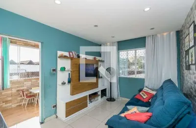 Casa com 1 quarto para alugar na Rua Guirareia, Irajá, Rio de Janeiro