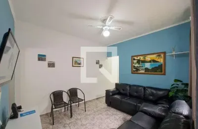 Casa para Aluguel - Maracanã, 2 Quartos,  215 m² - Praia Grande