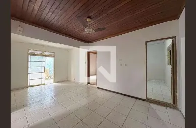 Casa para Aluguel - Pompéia, 2 Quartos,  160 m² - Belo Horizonte