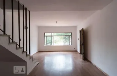 Casa com 4 quartos para alugar na Praça Barão de Japurá, Jabaquara, São Paulo
