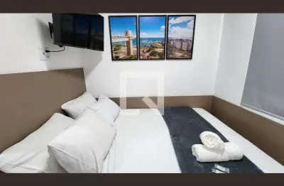Kitnet / Stúdio para Aluguel - Amaralina, 1 Quarto,  16 m² - Salvador