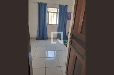 Casa com 2 quartos para alugar na Avenida Presidente Kennedy, Trindade, São Gonçalo