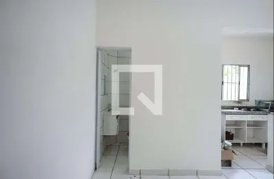 Casa para Aluguel - Cidade Intercap, 1 Quarto,  40 m² - Taboão da Serra