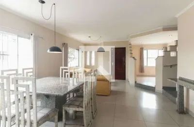 Casa para Aluguel - Vila Esperança, 3 Quartos,  205 m² - São Paulo