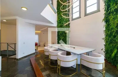 Casa com 4 quartos para alugar na Rua Breno Pinheiro, Morumbi, São Paulo