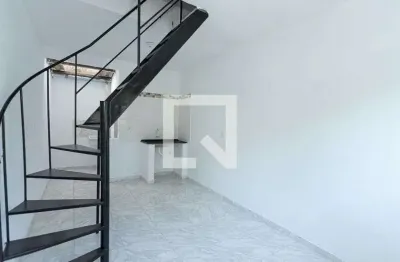 Casa com 2 quartos para alugar na Rua Galiléia, Casa Verde, São Paulo