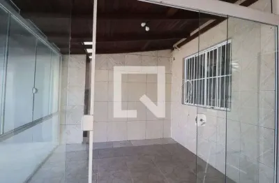 Casa com 2 quartos para alugar na Rua Alabama, Harmonia, Canoas