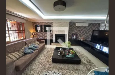 Casa para Aluguel - Cristo Rei, 4 Quartos,  400 m² - São Leopoldo