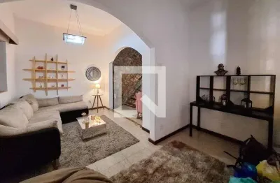 Casa com 4 quartos para alugar na Tv. Santa Clara 13 - Ponta Dareia Niterói - Rj 24040-055 Brasil, Ponta D'Areia, Niterói