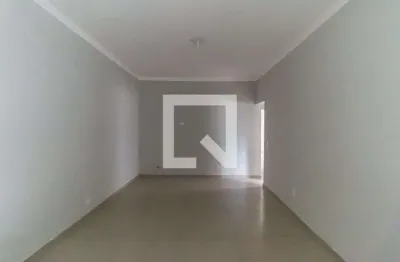 Casa com 2 quartos para alugar na Rua Barão de Cocaes, Vila Áurea, Poá