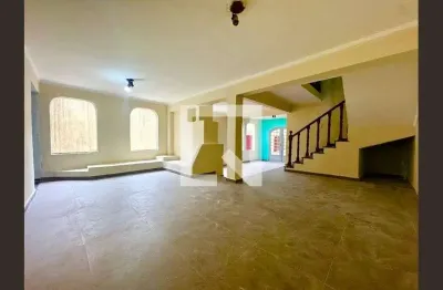 Casa para Aluguel - Jardim Cocaia, 7 Quartos,  148 m² - Guarulhos