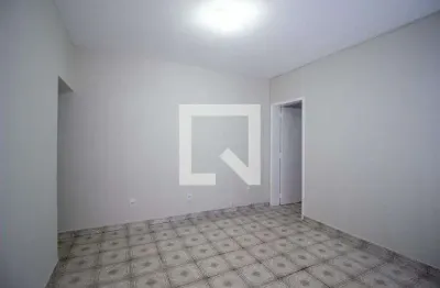 Casa para Aluguel - Parque das Laranjeiras, 2 Quartos,  80 m² - Sorocaba