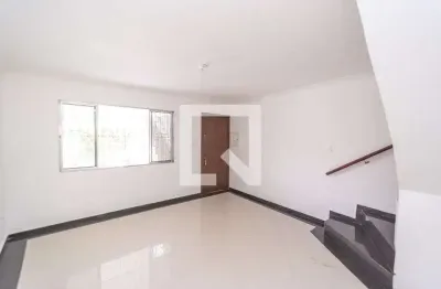 Casa com 2 quartos para alugar na Rua São Roberto, Vila Ré, São Paulo