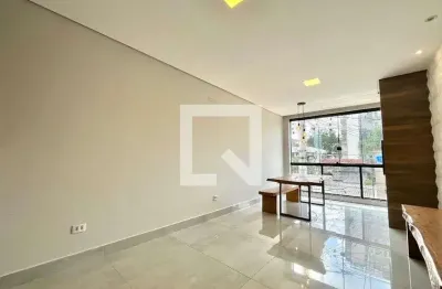 Casa com 2 quartos para alugar na Rua Antônio Madi, Jabaquara, São Paulo