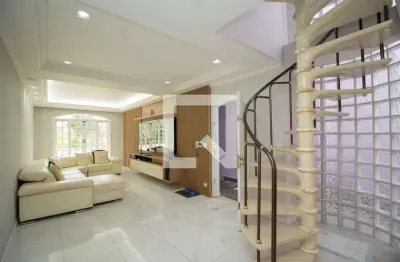 Casa / Sobrado em Condomínio para Aluguel - Jaraguá, 3 Quartos,  150 m² - São Paulo