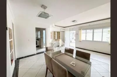 Casa com 2 quartos para alugar na Rua Paturi, Vila Gea, São Paulo