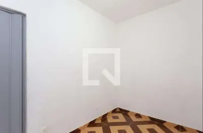 Casa com 1 quarto para alugar na Rua Euzébio Bento Barbosa, Itaquera, São Paulo