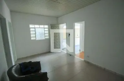 Casa com 2 quartos para alugar na Rua Manuel Onha, Mooca, São Paulo