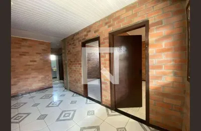 Casa com 3 quartos para alugar na Avenida Boqueirão, Estância Velha, Canoas