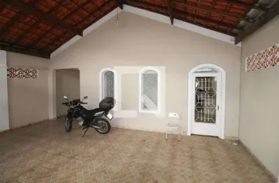 Casa para Aluguel - Jardim Satelite, 3 Quartos,  180 m² - São José dos Campos