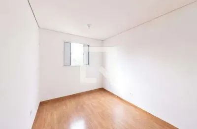 Casa com 1 quarto para alugar na Rua Valparaiso, Vila Dirce, Carapicuíba