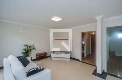 Casa para Aluguel - Jardim Campo Grande, 3 Quartos,  167 m² - São Paulo