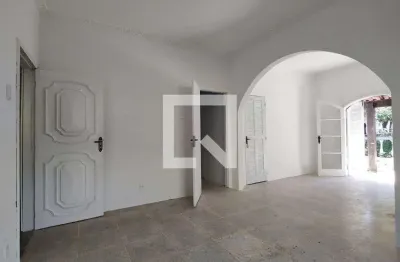 Casa para Aluguel - Pechincha, 2 Quartos,  100 m² - Rio de Janeiro