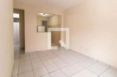Casa com 1 quarto para alugar na Rua Miguel Oleskowicz, Pinheirinho, Curitiba