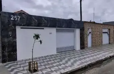 Casa em praia grande, no samambaia, com 4 dormitórios, 124m2 de área útil salas,