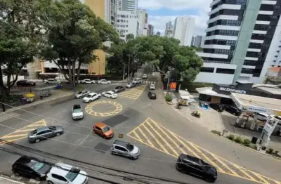 APARTAMENTO À VENDA NO LARGO DA VITÓRIA  4 QUARTOS | 2 SUÍTES | 220m²