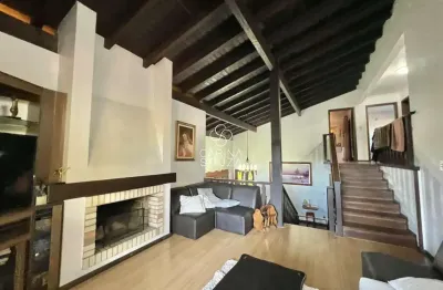 Casa 5 dormitórios com suíte no ideal | 4 vagas | 3 banheiros | alto padrão | aceita financiamento e permuta | novo hamburgo