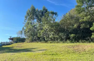 Um lugar único, de paz e descanso, para estar com a família e amigos, em lomba grande!